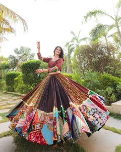 Conjunto de Lehenga Choli para Mujer, Vestido Étnico Tradicional de Algodón Estampado, Bordado con Espejos, Traje para Boda, Diwali o Fiesta - Product Image 3