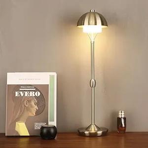 Lámpara de Mesa de Latón Hecha a Mano de Estilo Vintage con Detalles Grabados para Decoración Clásica del Hogar - Product Image 6