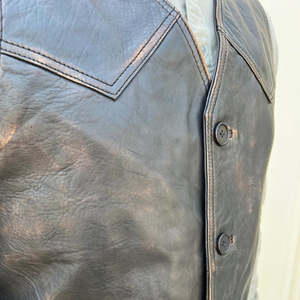 Gilet en cuir élégant pour homme, style motard, avec fermeture boutonnée, sans manches, style classique, vente en gros, commande en gros - Product Image 5