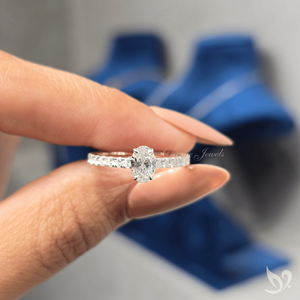 Anillo de Compromiso Minimalista con Diamante Ovalado Cultivado en Laboratorio de 0.5ct, Banda Pavé Catedral, Oro Blanco de 10K, Certificado IGI, Anillo Nupcial Delicado - Product Image 4