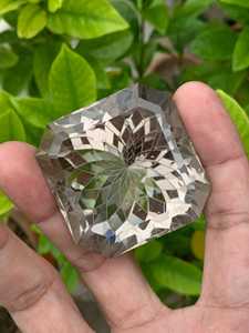 Quartz fumé gris naturel taille Asscher certifié IGI, haute qualité, design unique, pierre à fort éclat, cristal en vrac pour la fabrication de bijoux - Product Image 4