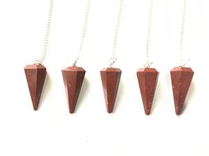 Vente en gros de cristaux de pierre semi-précieuse à énergie divine, pendules en jaspe rouge naturel sculpté pour guérir la méditation, l'amour Feng Shui - Product Image 5