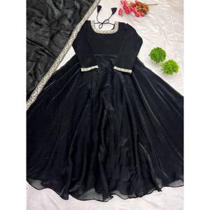 Vestido de Fiesta de Chifón Hecho a Mano por Diseñador de Moda Zeel, Corte en A, Cuello Barco, Bordado Multihilo con Lentejuelas, Estilo Elegante - Product Image 5