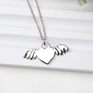 Vente en gros de colliers pendentifs en argent sterling 925 avec ailes d'ange et cœur, bijoux Memoria - Product Image 4