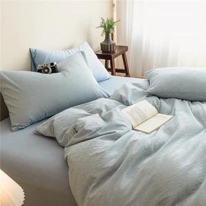 Ensemble de couette bleu clair uni avec taies d'oreiller, literie simple et moderne pour la maison - Product Image 3