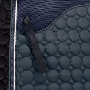 Tapis de selle pour cheval, léger, en tissu respirant, confortable pour l'usage quotidien, durable, avec design antidérapant - Product Image 5