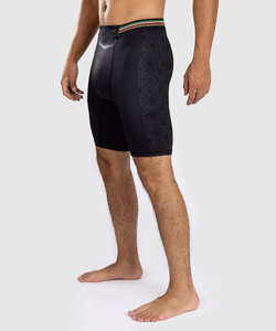 Shorts de combat UFC Venum pour hommes, entraînement et compétition, 4 points, respirants, logo frontal, décontractés, 100% polyester, 220g - Product Image 4