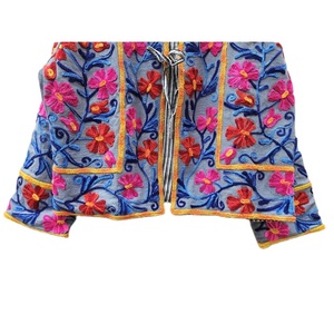 Veste matelassée pour femme, faite à la main, style bohème, broderie florale perlée, écologique, légère, confortable, durable, en coton. - Product Image 5