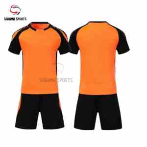 Uniformes de Fútbol Personalizados con Diseño Único y Logotipo Personalizado, Conjuntos Deportivos Transpirables, Más Vendidos - Product Image 1