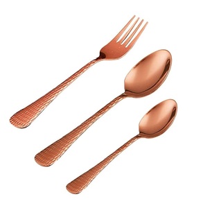 Práctico y lujoso complemento para cualquier cocina o comedor, un juego de cubiertos de increíble elaboración de KHOOSI OVERSEAS a un precio impresionante. - Product Image 6