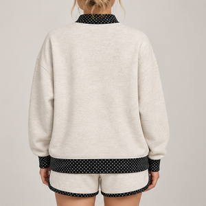 Ensemble short 2 pièces pour femme, col montant, couleur avoine avec bordure à pois contrastante, vêtements de sport décontractés personnalisés - Product Image 2