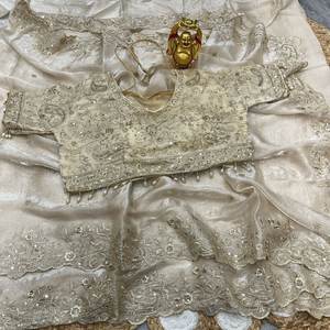 Sari luxueux en soie Space Silk avec broderie Zari, et pièce de chemisier assortie entièrement brodée Zari, largeur 44 pouces, tenue ethnique - Product Image 5