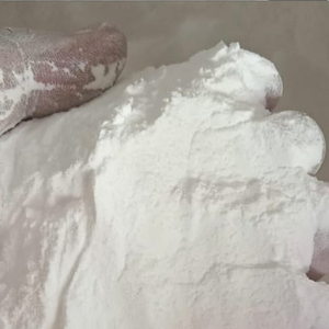 Ácido Esteárico en Polvo Blanco de Grado Industrial, Apto para Velas, Detergentes, Cosméticos, Estabilizador de PVC, Hecho en Indonesia - Product Image 1