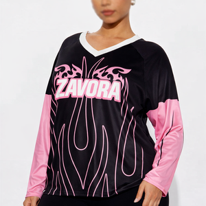 เสื้อเจอร์ซีย์อเมริกันฟุตบอลสีชมพูตาข่ายโอเวอร์ไซส์สำหรับผู้หญิง แขนยาว ลายกราฟิก สตรีทแวร์  รับสั่งทำตามแบบ  แฟชั่น OEM - Product Image 4