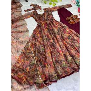 ชุดราตรีพิมพ์ลายดิจิทัลผ้าโปร่งบางทันสมัยมีสีพีช dupatta - Product Image 6