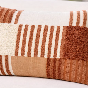 Housse de coussin de dossier de canapé rose brodée sur mesure en gros, taies d'oreiller de designer faites à la main pour la décoration intérieure - Product Image 1