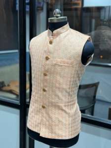 Suministro Directo de Fábrica, Abrigo Sherwani para Hombre con Bordado y Lentejuelas, Diseño Premium, Disponible al Mejor Precio - Product Image 4