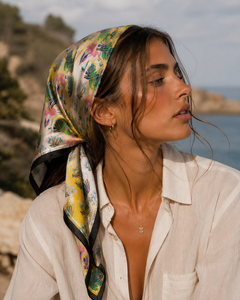 Pañuelo de Seda Satinada Cuadrado de Lujo con Estampado Floral Digital, Chal Delgado para Mujer, Pañuelo para la Cabeza, Pañuelo para el Cuello, Accesorio para el Cabello, Regalo - Product Image 3