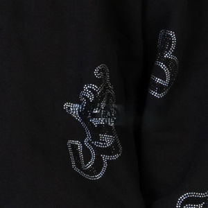 Conjunto de Sudadera con Capucha y Pantalones Deportivos Negros para Hombre, con Bordado de Letras Góticas y Pedrería, Estilo Casual Urbano - Product Image 5