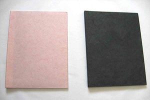 Papiers de qualité supérieure en coton, 10 feuilles de papier à lettres A4 + 5 enveloppes, emballées en ensemble dans une dossier. - Product Image 4