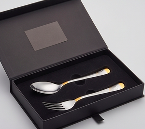 Hermoso juego de cubiertos con acabado plateado y dorado con extremos texturizados para comidas festivas finas y Decoración elegante - Product Image 6