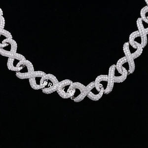 Collier chaîne à maillons Infinity personnalisé en argent massif 925 avec diamants de laboratoire, style statement, bijoux hip-hop - Product Image 2