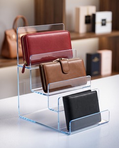 Exhibidores Acrílicos Transparentes Multiusos Modernos para Carteras, Gafas de Sol y Dispositivos Móviles - Product Image 6