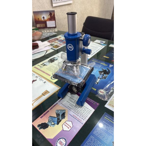 Microscope biologique durable de haute qualité avec éclairage LED et mise au point manuelle pour les laboratoires scolaires et universitaires – Meilleur prix exportateur - Product Image 3