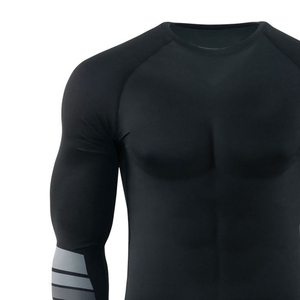 Camiseta de compresión para gimnasio y entrenamiento, de poliéster y spandex de primera calidad, para hombre. - Product Image 3