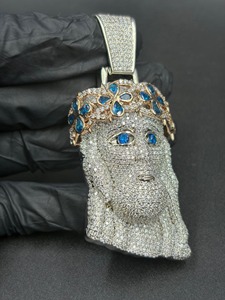Pendentif Visage de Jésus en Argent 925 avec Moissanite, Cristal et Strass, Breloque Couronne Religieuse, Cadeau Unisexe, Bijou en Alliage - Product Image 2