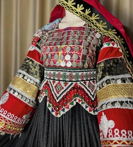 Vestido corto afgano hecho a mano con borlas multicolor, incrustaciones de espejos intrincadas y auténtico patrón tribal Kuchi. - Product Image 3