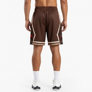 Pantalones cortos de baloncesto de alto rendimiento diseñados con materiales ligeros, ajuste flexible y calidad duradera para partidos competitivos. - Product Image 5