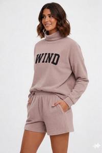 Conjunto Casual de Mujer con Hombros Caídos, Cuello Simulado y Pantalones Cortos, Material de Algodón y Felpa, Estilo Urbano, Ecológico y Transpirable - Product Image 3