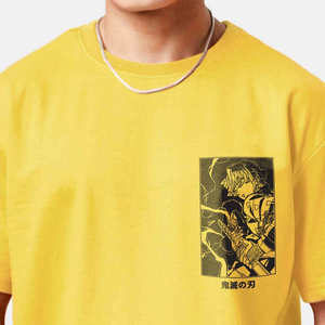 Camiseta extragrande con corte relajado y tejido transpirable, perfecta para atuendos casuales modernos con un toque de moda único. - Product Image 6