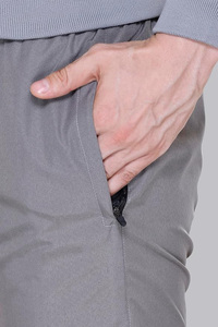 Conjunto Deportivo de Alta Calidad para Gimnasio y Entrenamiento, con Impresión Personalizada, Última Moda en Ropa Deportiva para Hombre, Pantalones Deportivos con Cierre y Sudadera con Capucha - Product Image 4