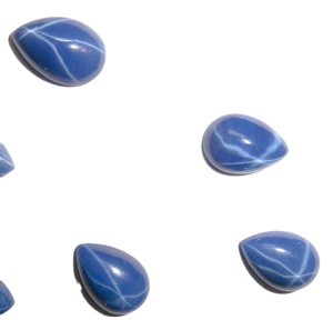 Zafiro Azul Estrella Pera 9x13 mm 6 Quilates Cabujón Pulido Creado en Laboratorio Efecto Estrella de 6 Rayos 4.5 mm de Altura para Fabricación de Joyas - Product Image 3