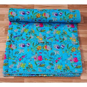 Colcha Kantha Étnica Vintage Hecha a Mano en Rajastán, India, Colcha Kantha de Algodón Cosida a Mano, Colcha de Retazos para Hotel - Product Image 4