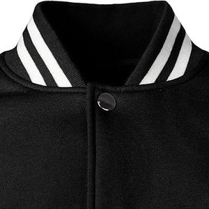 Veste universitaire homme noire et blanche en mélange de laine, style Letterman, boutonnée, longueur standard, pour l'extérieur - Product Image 4