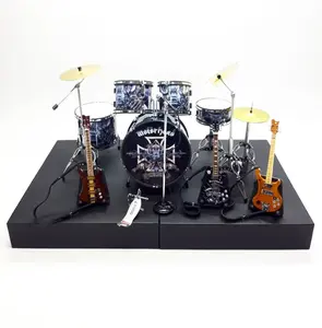 Chitarra in miniatura e tamburo ROCK ENGLAND Design |