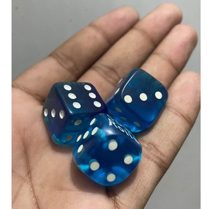 FAIZA CRAFT - Juego de Dados Coleccionables de Resina Azul Ecológica, Hechos a Mano con Resina Epoxi, Forma Personalizada para Decoración del Hogar, Regalo - Product Image 1