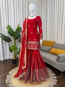 ชุดสาหร่าปักลายสีแดงพร้อมผ้าคลุมไหล่ ชุดชาติพันธุ์สำหรับผู้หญิงสำหรับงานแต่งงาน งานปาร์ตี้ และงานดิวาลี - Product Image 6