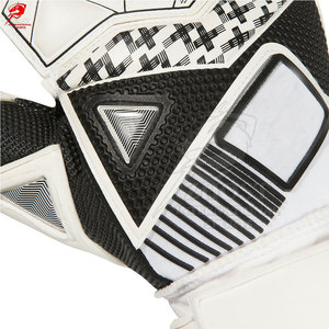 Gants de gardien de but haute performance sur mesure pour le commerce international, contrôle de l'humidité pour les équipes professionnelles - Product Image 3