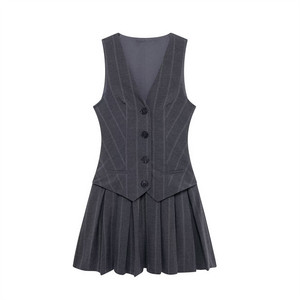 Chaleco Corto Plisado de 6 Colores, Primavera 2026, Cuello en V, Sin Mangas, Estilo Traje a Rayas con Botones Cubiertos - Product Image 2