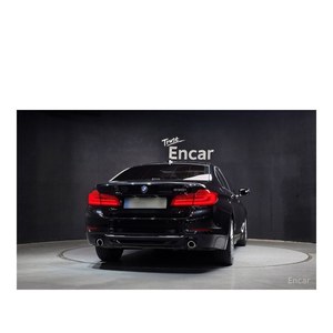 BMW Série 5 530i Luxe Plus 2020, conduite à gauche, boîte automatique, sièges en cuir, caméra de recul, norme d'émission Euro V, 97 967 km - Product Image 4
