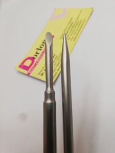Empujador de Cutículas Profesional de Acero Inoxidable Plateado, Empujador de Uñas de Doble Punta con Logotipo Personalizado, Empujador en Forma de Cuchara para Manicura - Product Image 4