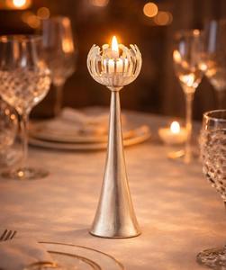 Candelabro de Metal Dorado, Forma Cilíndrica, Resistente al Calor, Decoración para el Hogar - Product Image 3