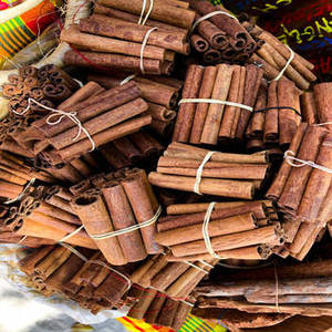 Écorce de cannelle indienne de haute qualité, nouvelle saison, pour les commerçants professionnels d'épices, les fournisseurs d'ingrédients culinaires et l'exportation en gros - Product Image 4