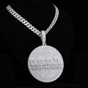 Bijoux HipHop sur mesure en argent sterling 925 avec pavé de moissanite VVS, pendentif lettre initiale pour homme, passe le test du diamant - Product Image 2