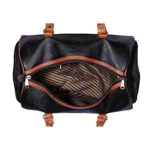 Vente en gros de sac polochon à bandoulière en cuir véritable durable sac fourre-tout de sport élégant sac de sport avec garniture élégante pour les voyages à l'épaule - Product Image 2