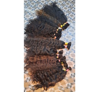 Extensiones de Cabello Liso de Alta Demanda, Cabello Humano Remy, Suave y Sedoso, Duradero, Disponible para Uso en Salón y Estilismo, en Venta - Product Image 4